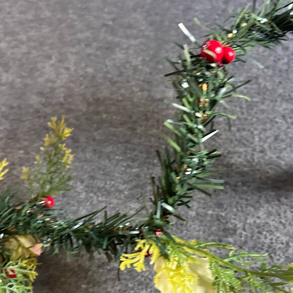 Vintage Christmas Plastic Green Leaf Holly Poinsette Garland 48" Each Length - Picture 6 of 8